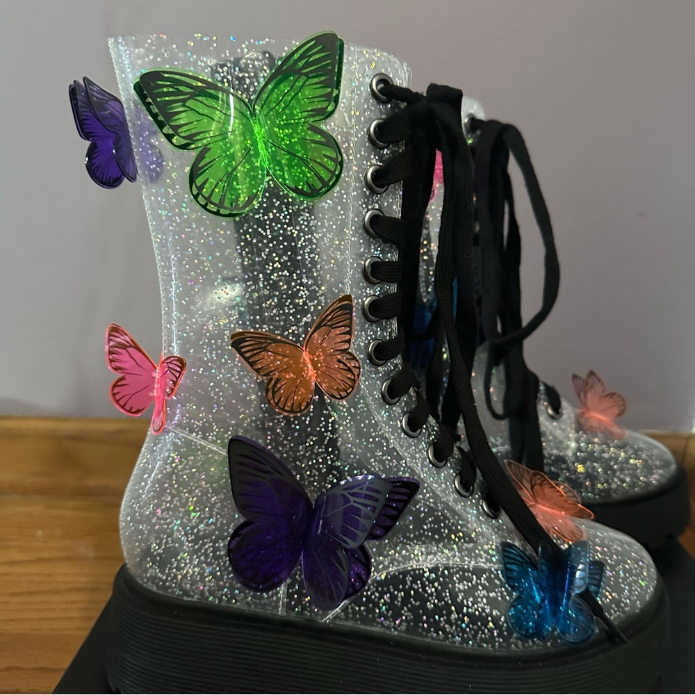 Club Exx Terrarium Butterfly Boots - Picture 3 of 7